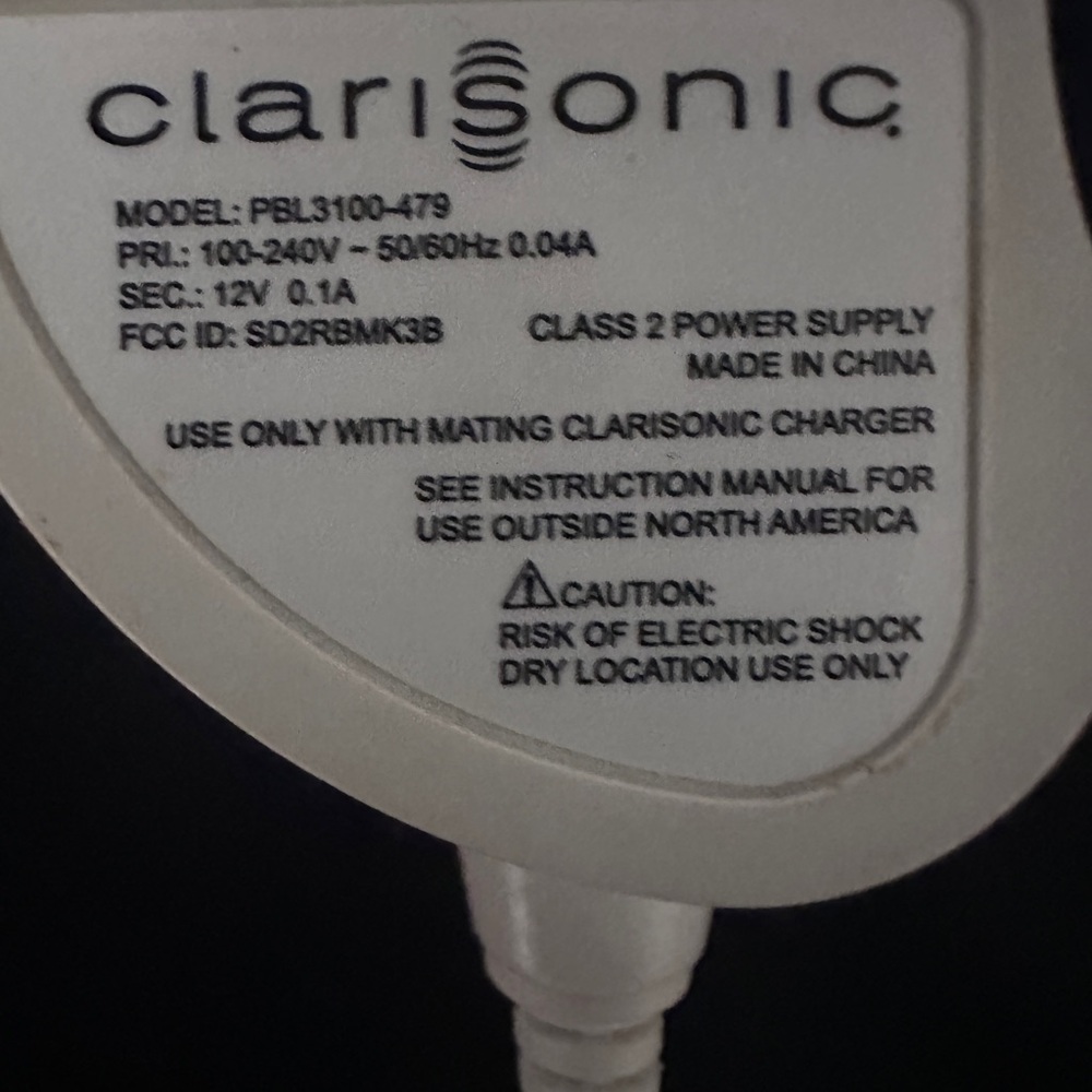 Clarisonic Mia 1, Sonic Facial Cleansing Brush System, Pink - Picture 3 of 5
